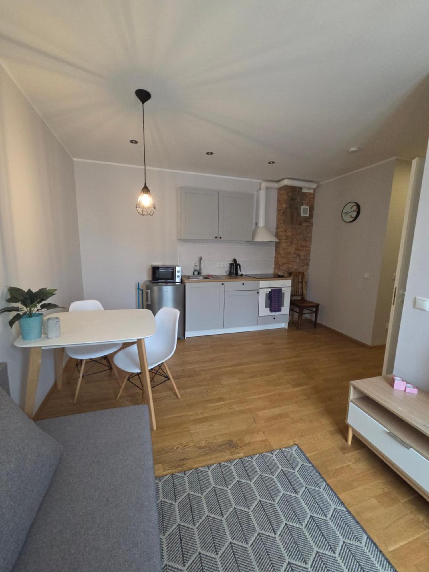 Suur-Ameerika Apartment Tallinn Phòng bức ảnh